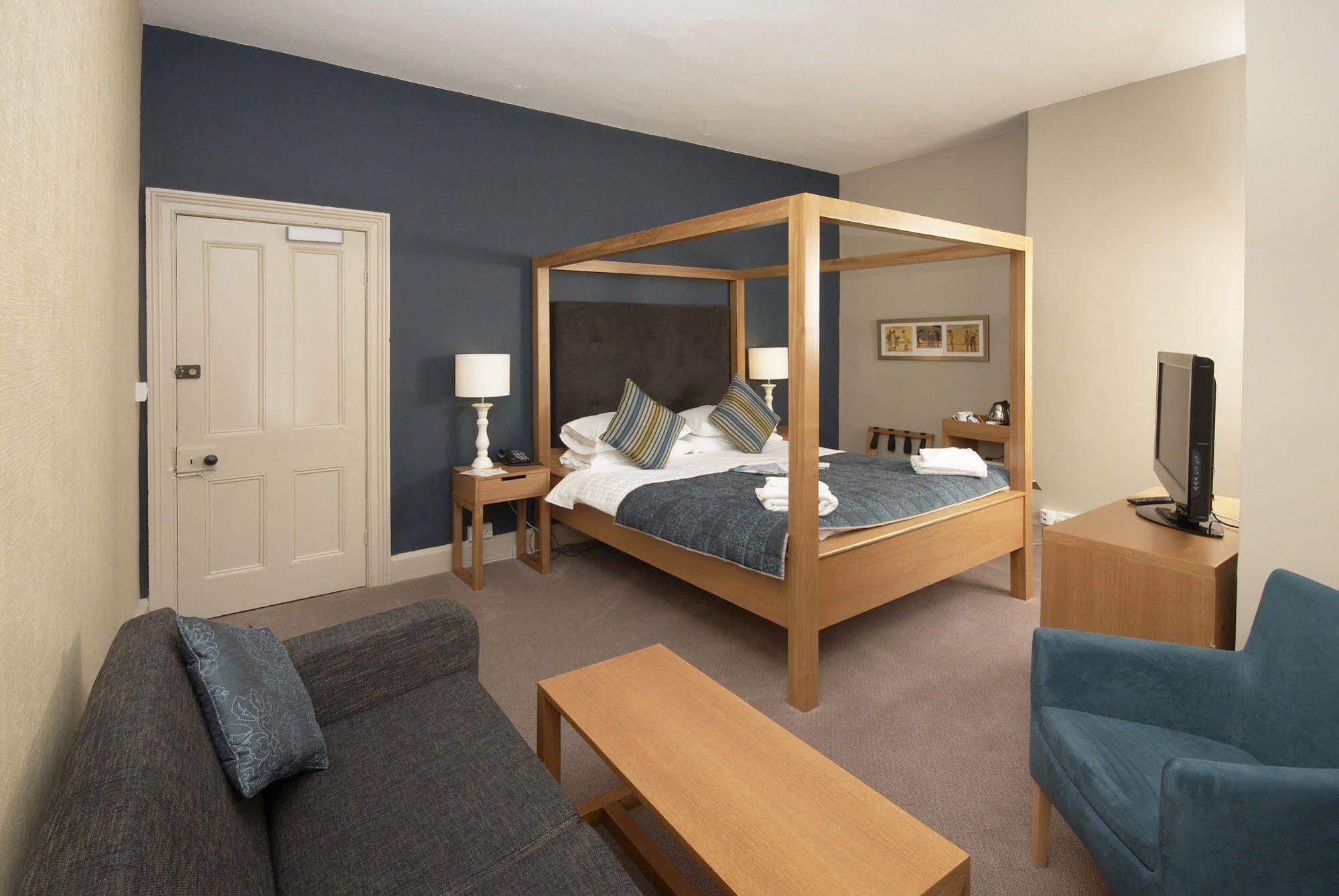 The Caledonian New Southlands Hotel สการ์โบโรห์ ภายนอก รูปภาพ